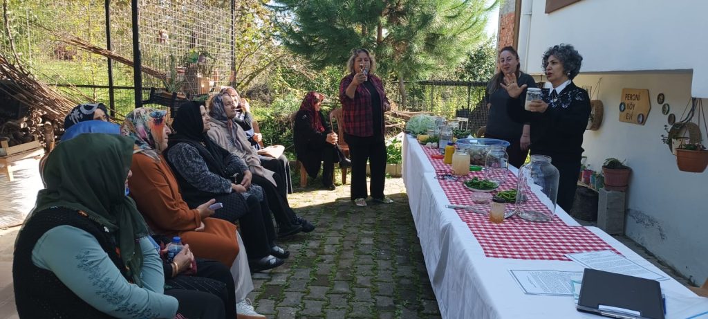 Arsin’de Kadın ve Erkek Üreticilere Uygulamalı Gıda Eğitimi