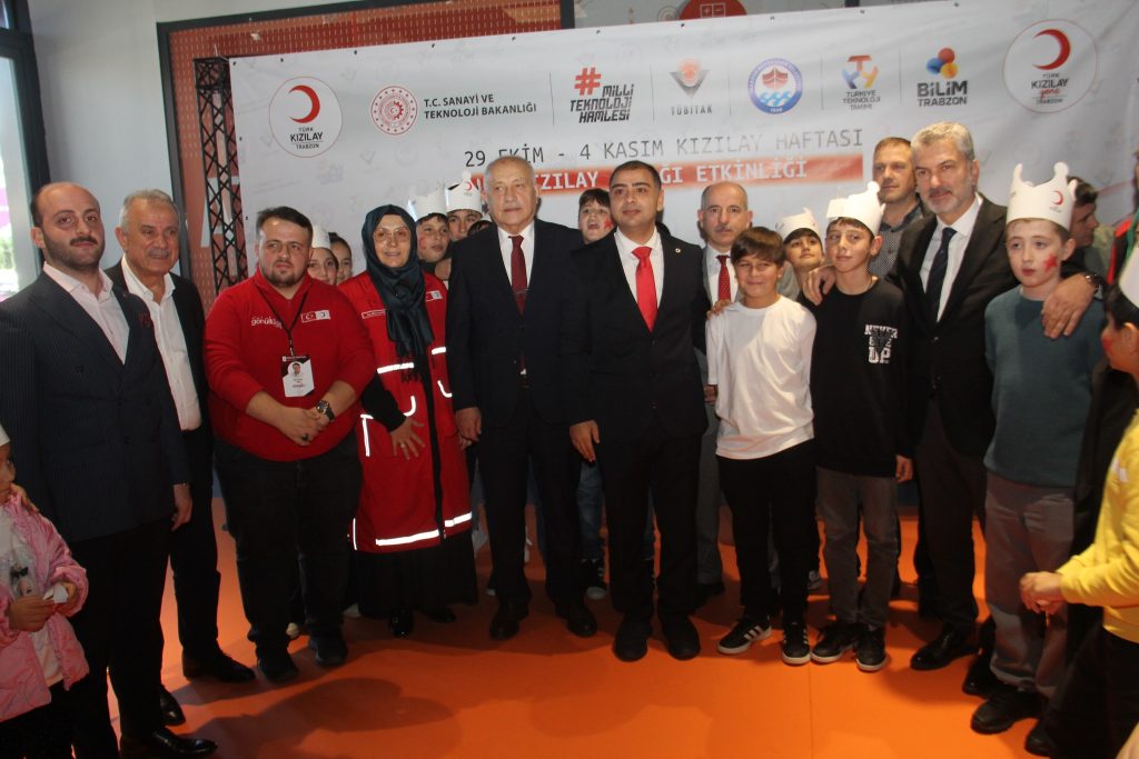 Başkan Ergan, Kızılay Sokağı Etkinliğinin açılışına katıldı