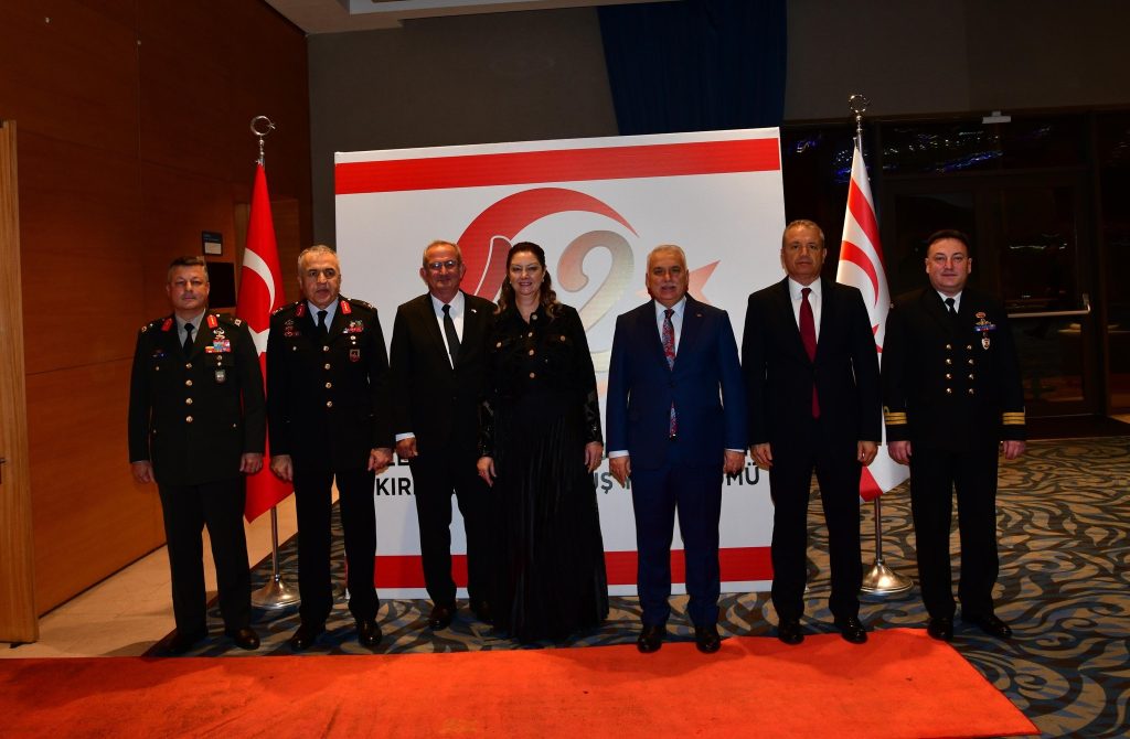 Vali Yıldırım, KKTC’nin 42.Kuruluş Yıldönümü Resmî Kabul Töreni’ne Katıldı