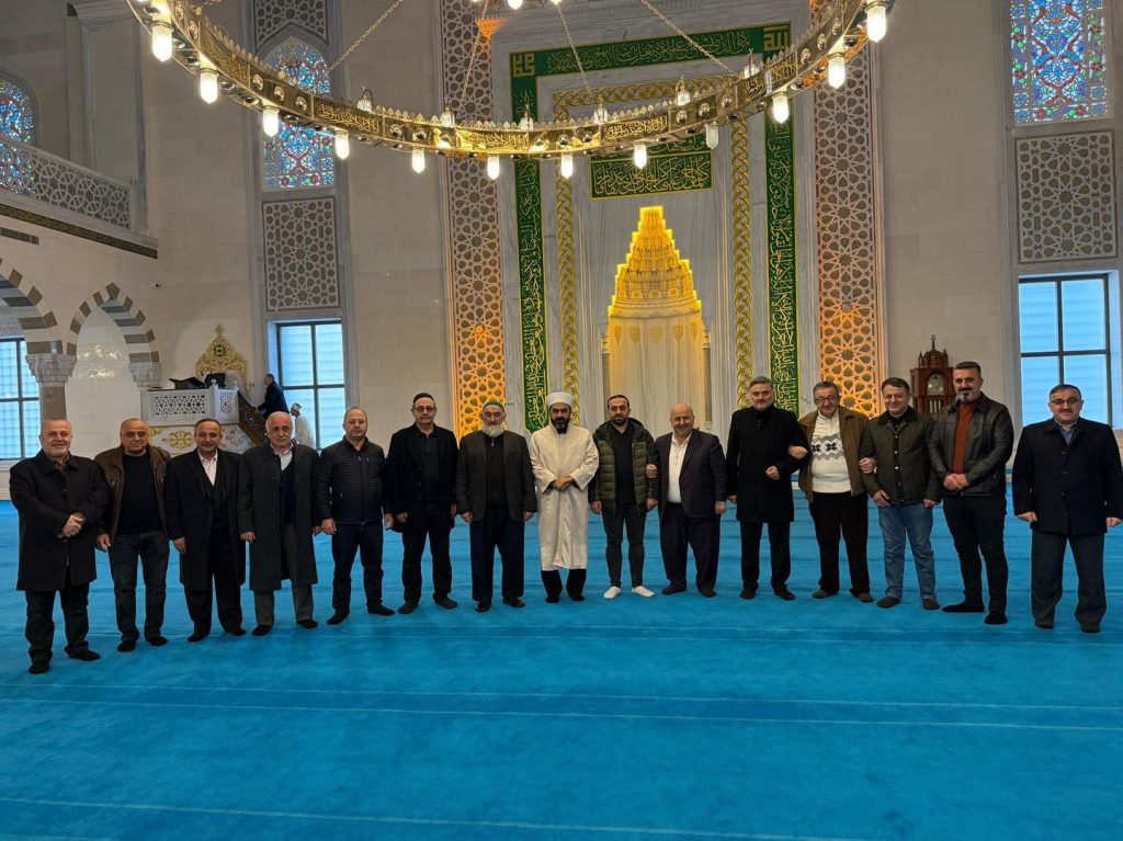 Hanife Hatun Camii’nde Sabah Namazı Buluşması Gerçekleştirildi