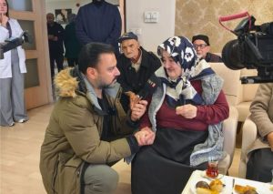 Alişan’dan Köşk Huzurevi’ne Anlamlı Ziyaret