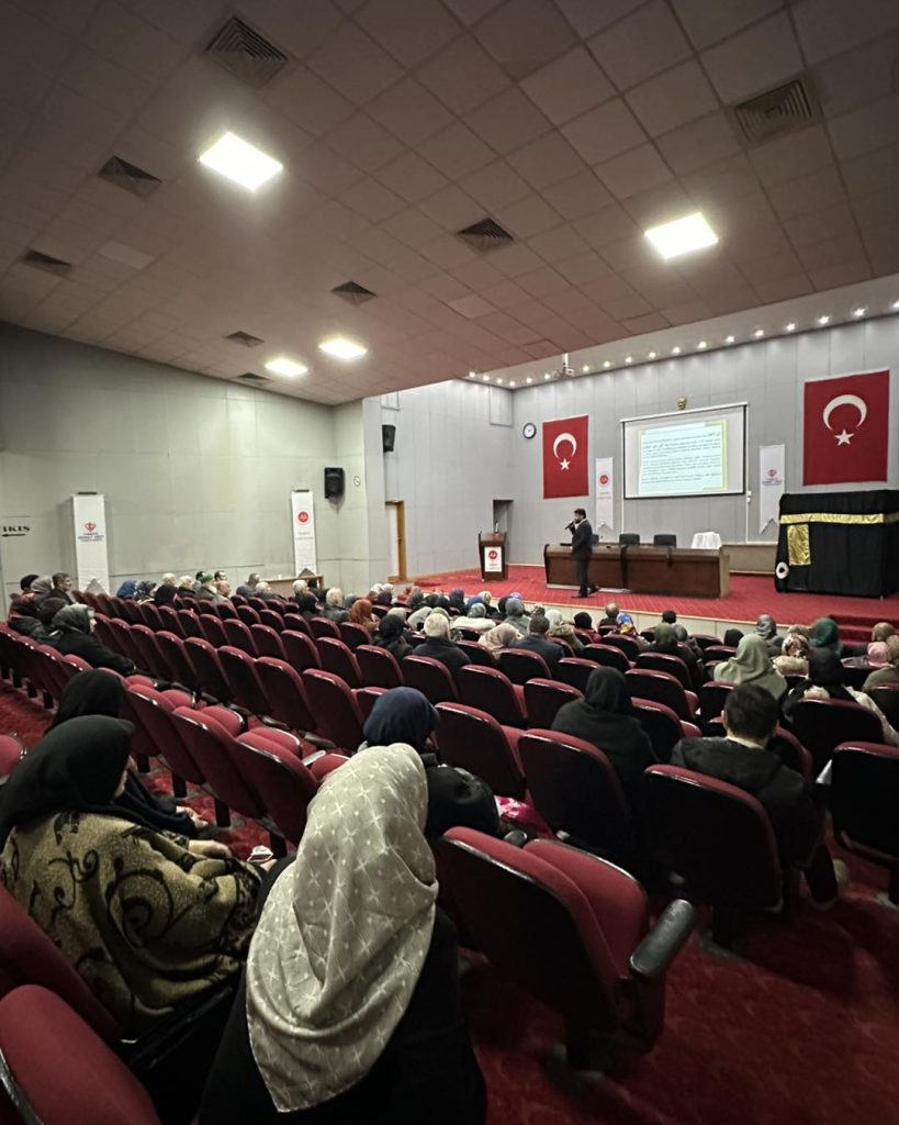 Trabzon İl Müftülüğünden Umre Yolcularına Seminer
