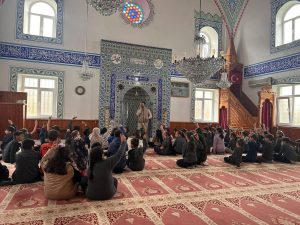 Arsin’de Miniklere “Ramazan ve Teravih” Dersi