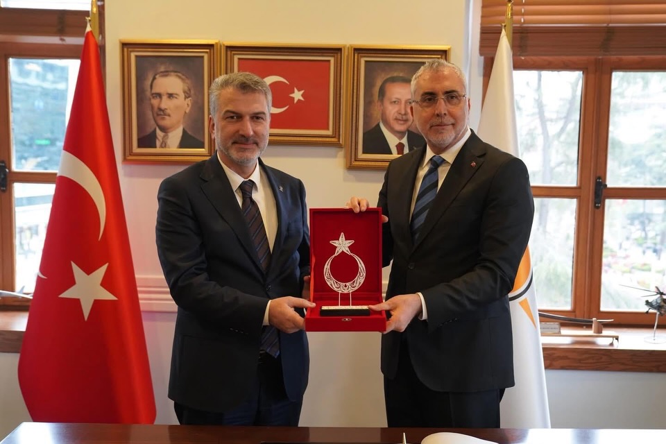 Bakan Işıkhan Trabzon’da Yoğun Program Gerçekleştirdi