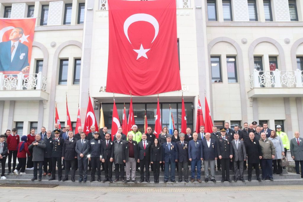 Arsin’de 18 Mart Çanakkale Zaferi ve Şehitleri Anma Töreni Düzenlendi