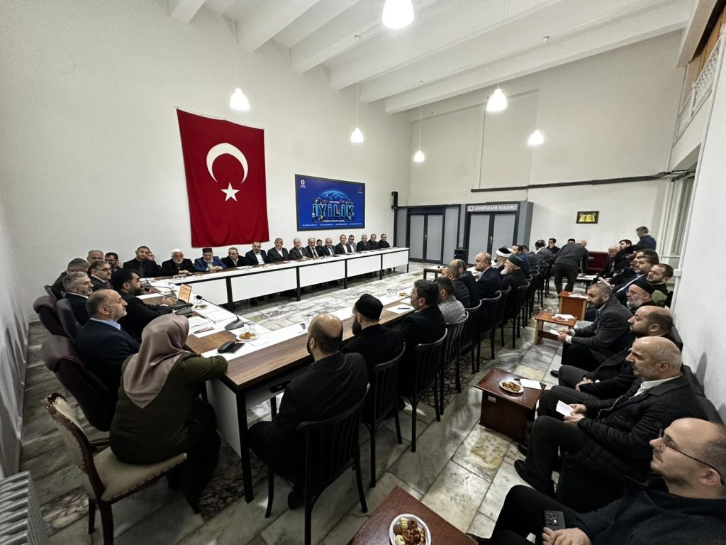 Trabzon’da Kur’an Kursu Öğreticileriyle İstişare Toplantısı Düzenlendi