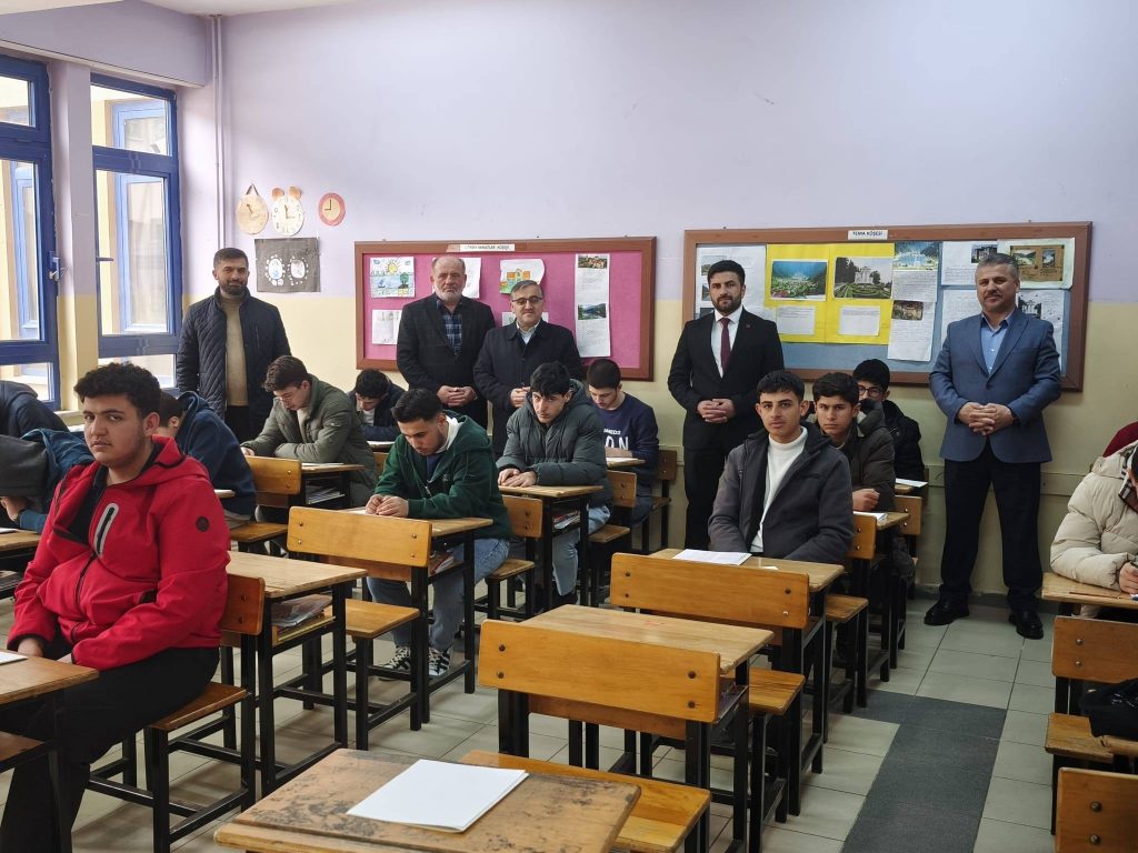 Arsin Müftülüğü’nden Umre Ödüllü Gençlik Bilgi Yarışması