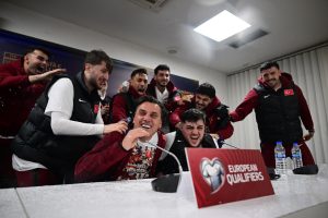 Montella: “Duygu Seli Yaşıyoruz, Mutluyum ve Gururluyum”