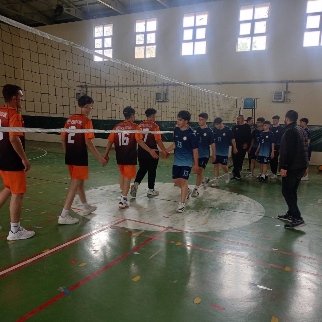 Arsin’de “Sahada Dostluk Var” Turnuvası Büyük Heyecana Sahne Oldu