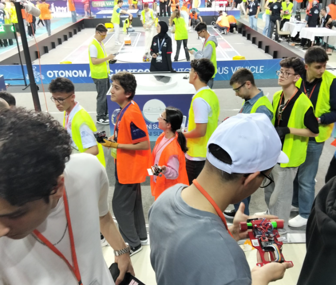 Arsin OSB MTAL Robot Takımından Gururlandıran Başarı
