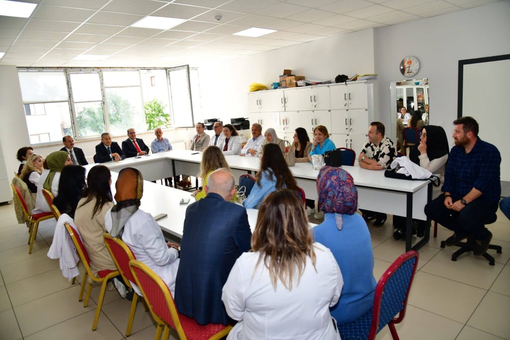 Vali Şahin, Pelitli Ahmet Can Bali Anadolu Lisesi’ni Ziyaret Etti