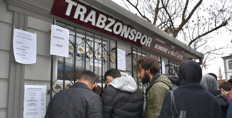 Trabzonspor-Fenerbahçe maçı biletleri tükendi