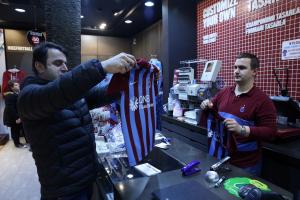 Trabzonspor-Fenerbahçe maçına rekor taraftar ilgisi