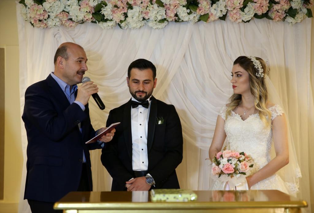 İçişleri Bakanı Soylu nikah şahidi oldu