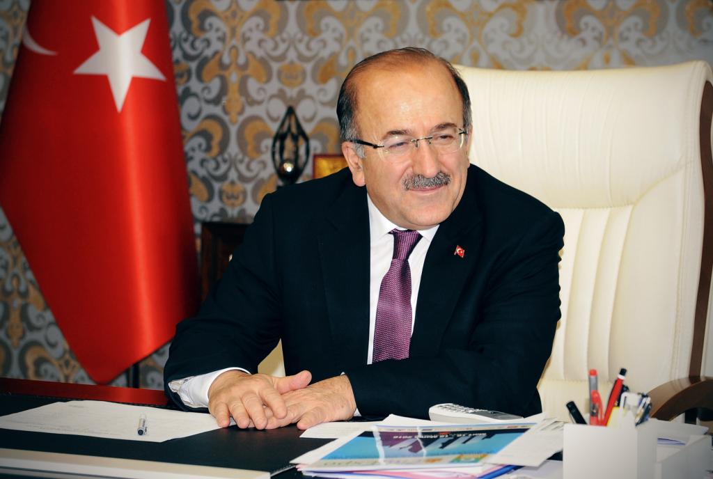 Büyükşehir Belediye Başkanı Gümrükçüoğlu’ndan kutlama mesajı