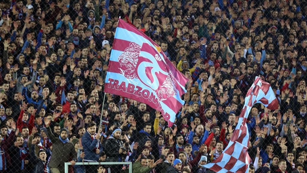Trabzonspor-Fenerbahçe maçı biletleri tükendi