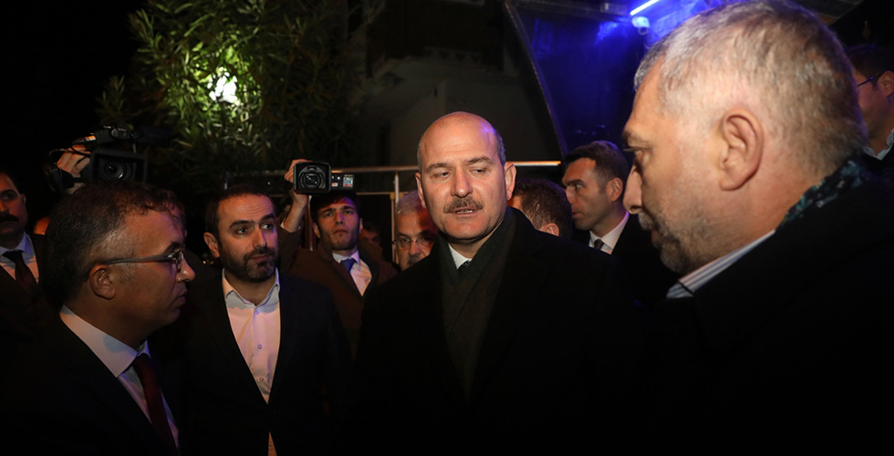 Bakan Soylu’dan Şehit Emniyet Müdürü Verdi’nin ailesine taziye ziyareti