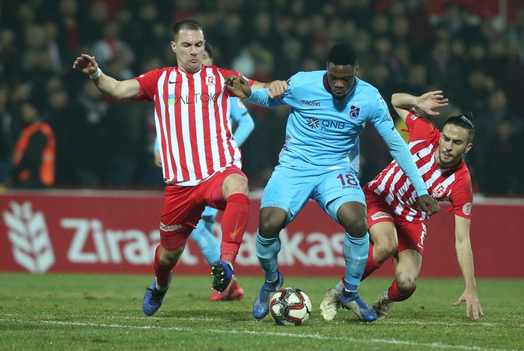 Trabzonspor’da gol silahı Rodallega ve Ekuban