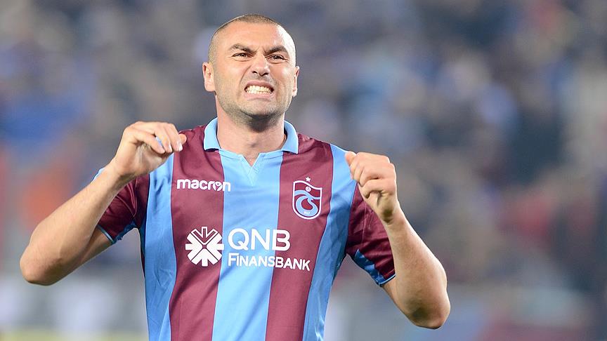 Ağaoğlu: Türk futbol tarihinin en sıkıntılı sözleşmesinden kurtulduk