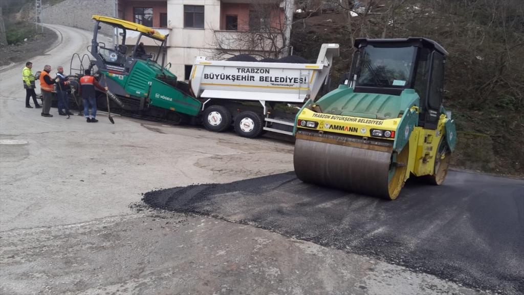 Trabzon’da yol çalışmaları