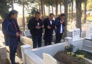 Trabzonspor’dan eski futbolcu Turgut Uçar’ın kabrine ziyaret