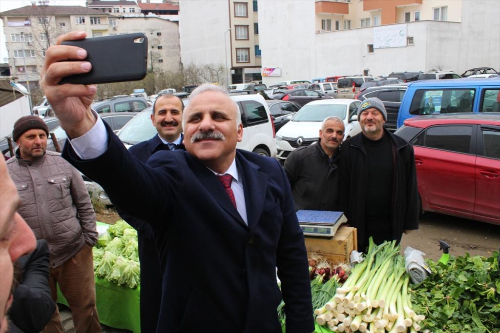 Zorluoğlu, Arsin’de esnaf ve vatandaşlarla bir araya geldi