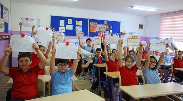 18 milyon öğrenciye bugün ‘tatil zili’