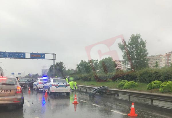 Trabzon’da kaza – Bariyerlere çarptı ters döndü