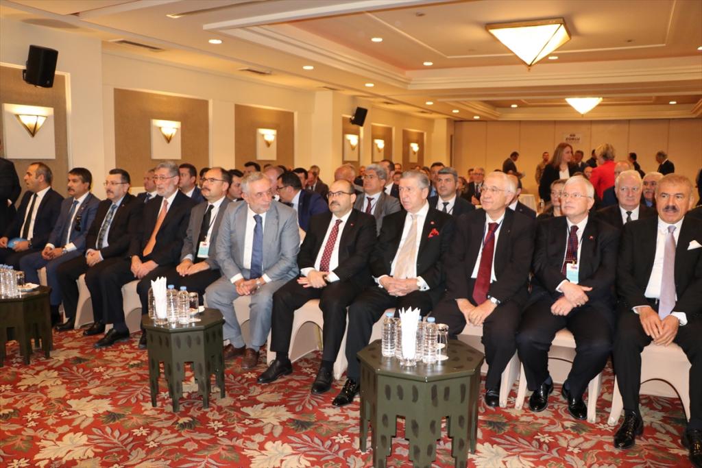 “Türkiye’nin önemli bir imaj değişikliğine beraber imza atabiliriz”