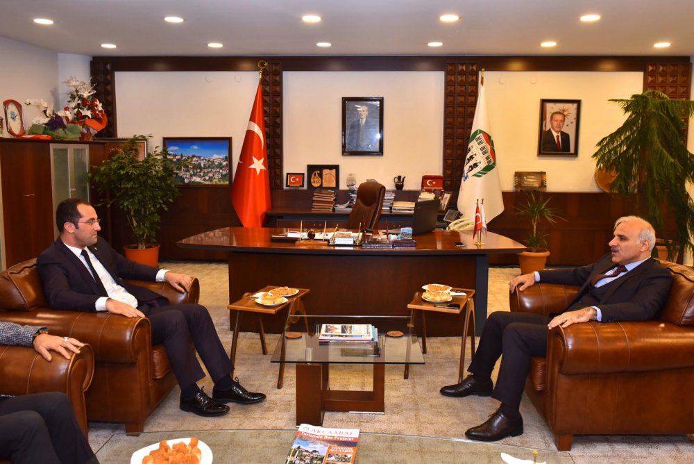 Akçaabat’ın sorunlarını el birliği ile çözeceğiz