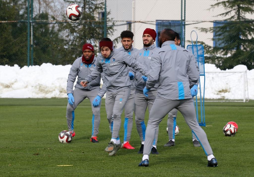 Trabzonspor, kupada Büyükşehir Belediye Erzurumspor ile yapacağı maçın hazırlıklarını sürdürdü
