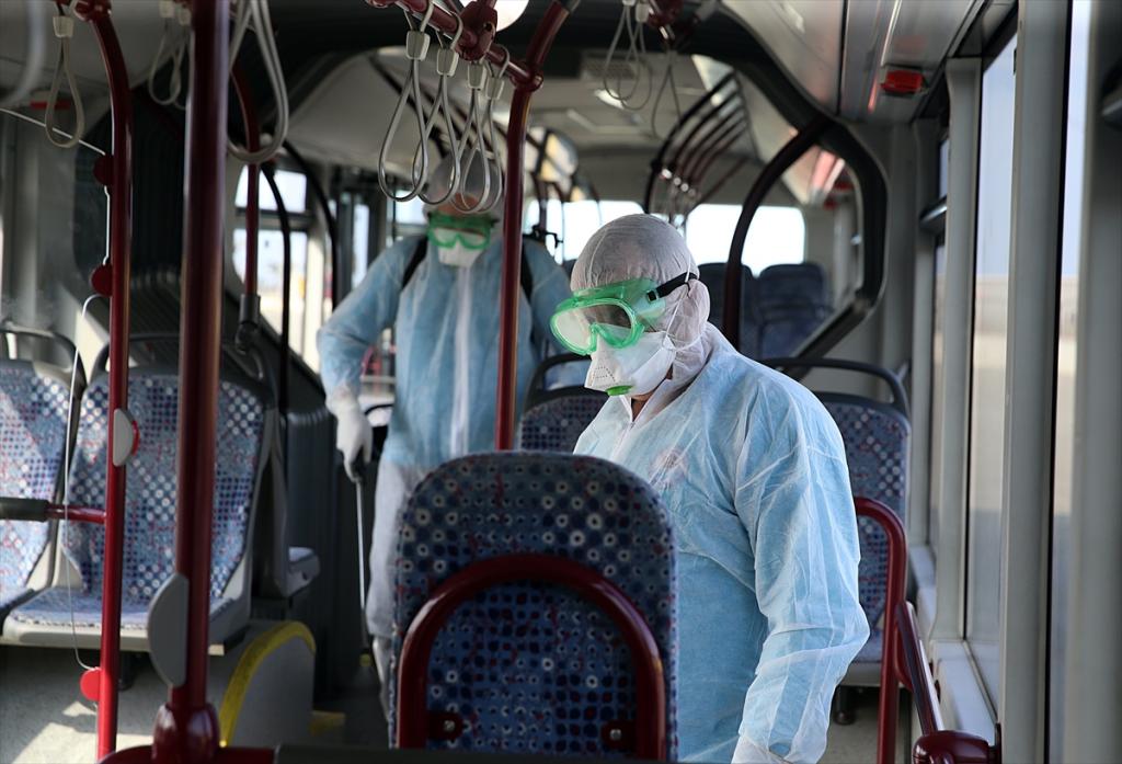Trabzon’da otobüs ve dolmuşlar koronavirüse karşı dezenfekte ediliyor