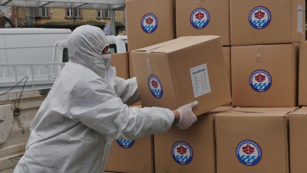 Trabzon’da vatandaşlara 20 bin temel gıda ve temizlik paketi dağıtılacak