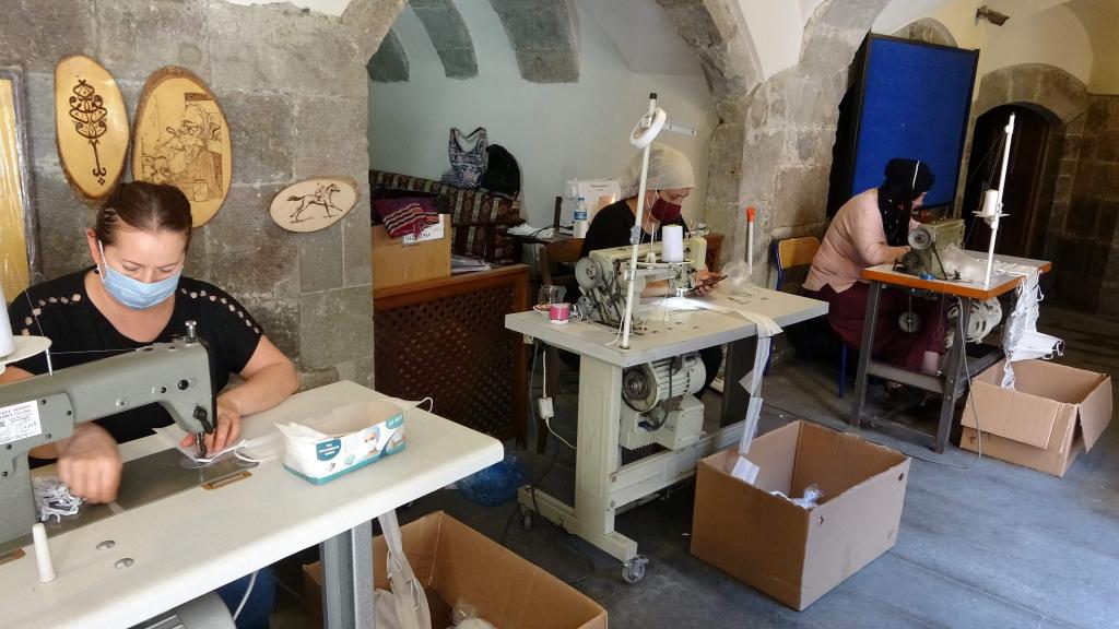 Trabzon’da tıbbi maske seferberliği sürüyor