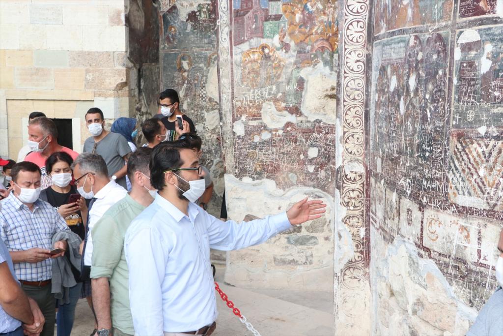 Sümela Manastırı’ndaki frekslerde tahribat oluştuğu iddiası