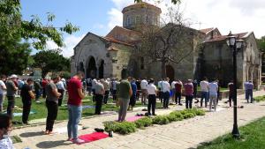 Trabzonlular Ayasofya’ya klasik mihrap ve camilere asılan hat takımı istiyor