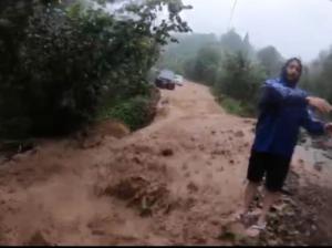 Yaşadıkları çaresizliği böyle kayda aldılar