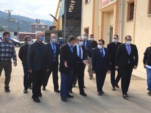 Trabzon Valisi Ustaoğlu’ndan Çamburnu Tersanesine ziyaret