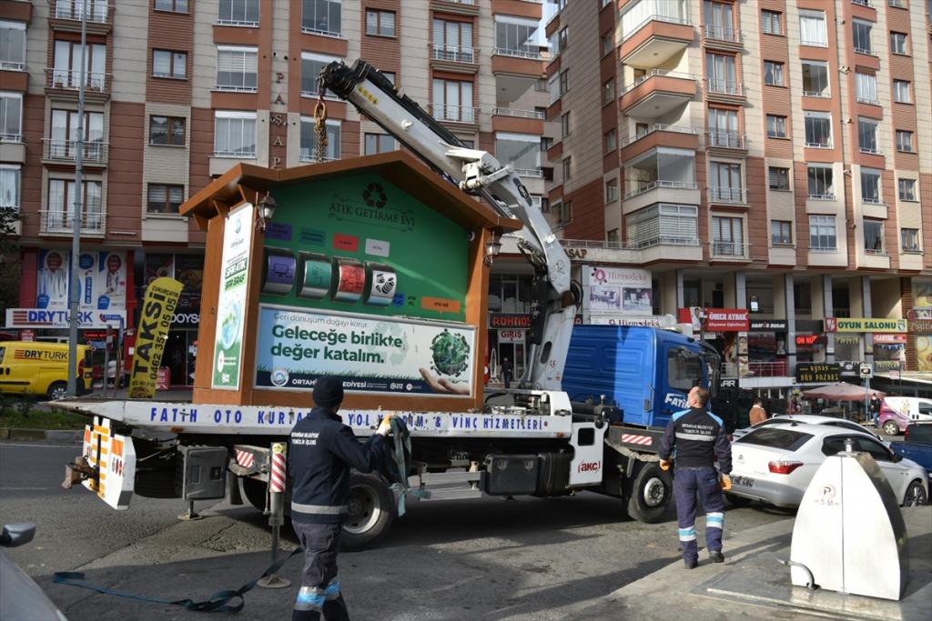 Ortahisar Belediyesi Sıfır Atık Projesi kapsamında geri dönüşüm konteynerleri yerleştirmeye başladı