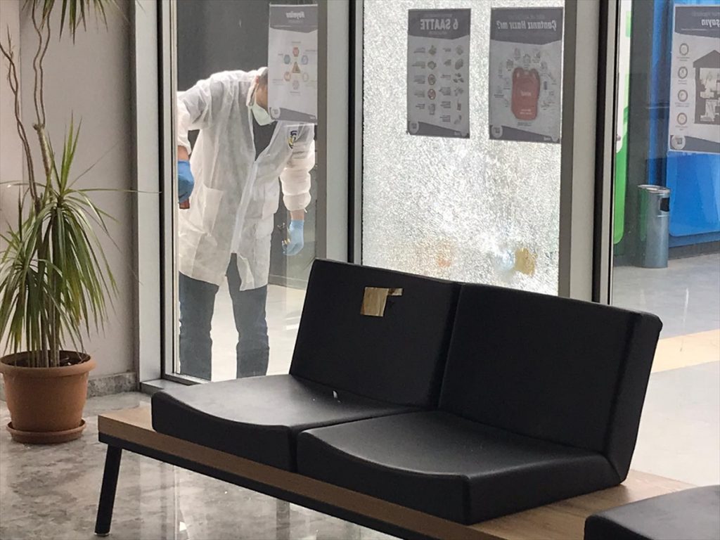 Yomra Belediye Başkanı Mustafa Bıyık’a silahlı saldırı girişiminde bulunuldu