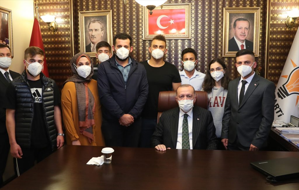 Cumhurbaşkanı Erdoğan memleketi Rize’nin Güneysu ilçesine geldi