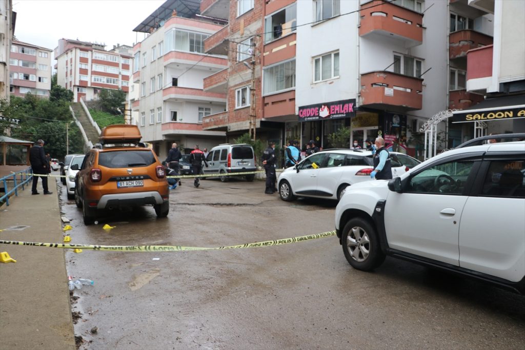 Trabzon’da silahlı kavgada bir kişi ağır yaralandı