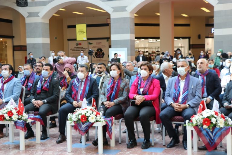 Trabzon’dan gelen heyet Diyarbakır’da Karadeniz rüzgarı estirdi