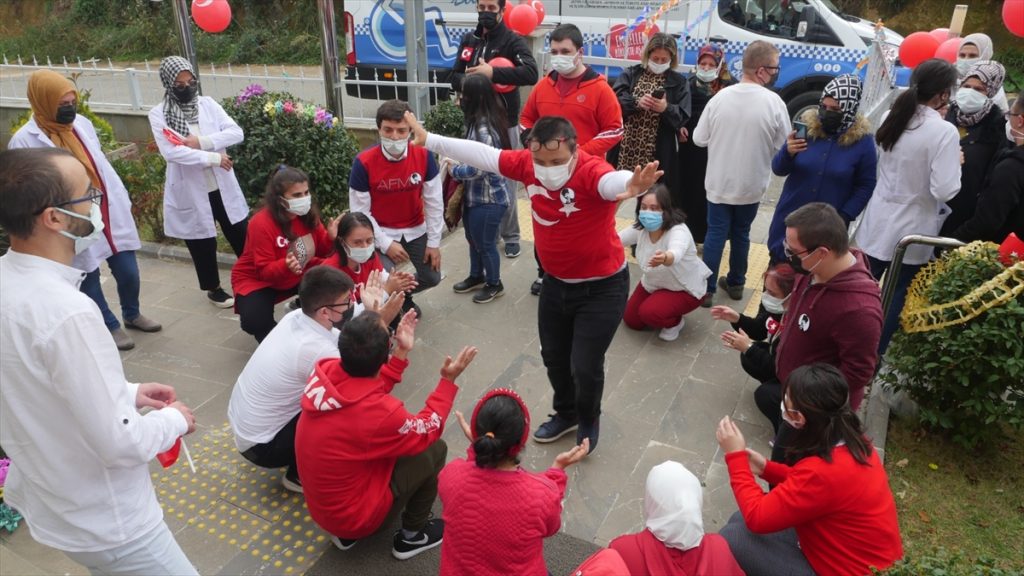 Trabzon’da özel öğrenciler 29 Ekim Cumhuriyet Bayramı’nı kutladı