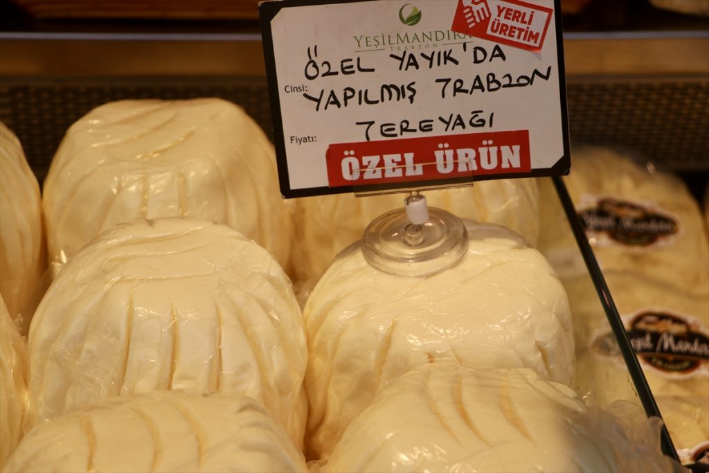 Ahşap yayıktan sofralara uzanan lezzet: Tonya tereyağı