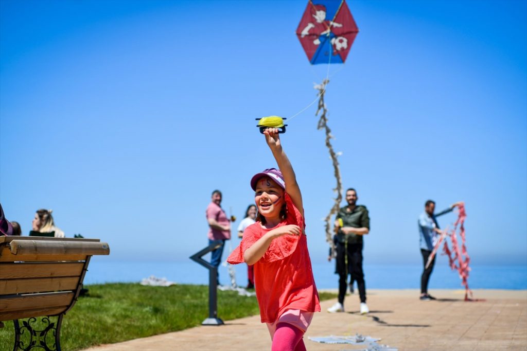 Trabzon’da uçurtma şenliği yapıldı