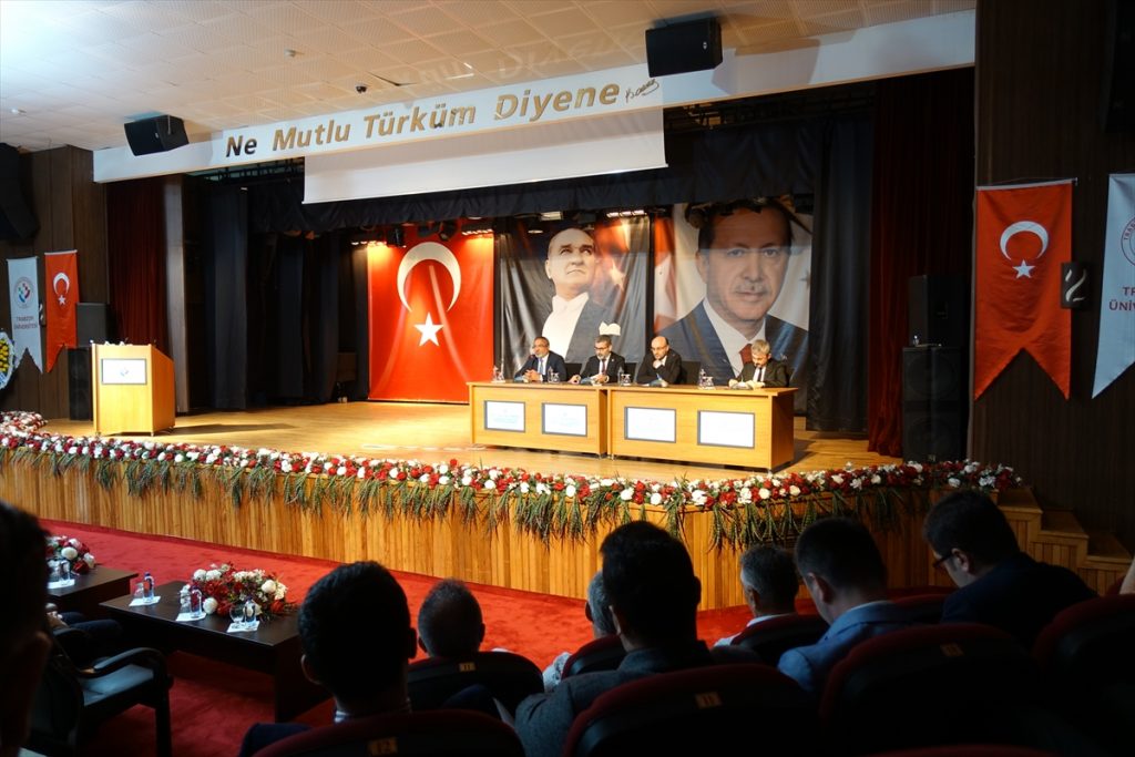 Trabzon’da, “İnsan Hakları Boyutuyla 15 Temmuz” konulu panel ve sergi düzenlendi