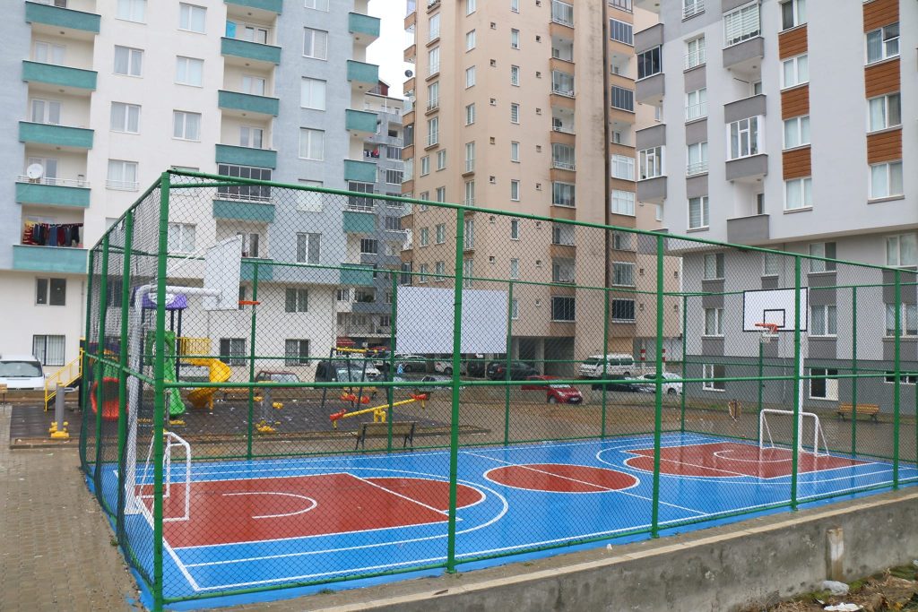 Arsin’de çocuklar gülüyor