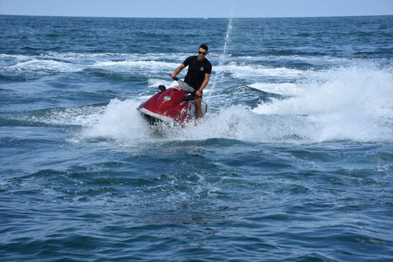 Trabzon’daki arama kurtarma görevleri için “kurbağa adamlar” hazır kıta bekliyor