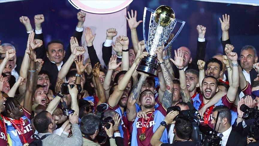 Trabzonspor’un “İnadıyla Şampiyon” belgeselinin basın gösterimi yapıldı